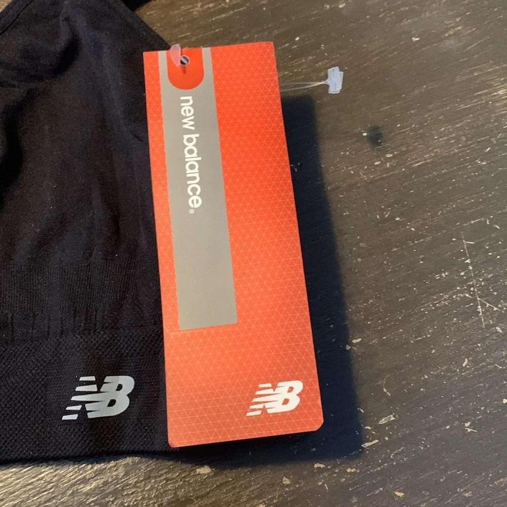 New Balance logo strap‎ sports bra. NWT . Retail 28
